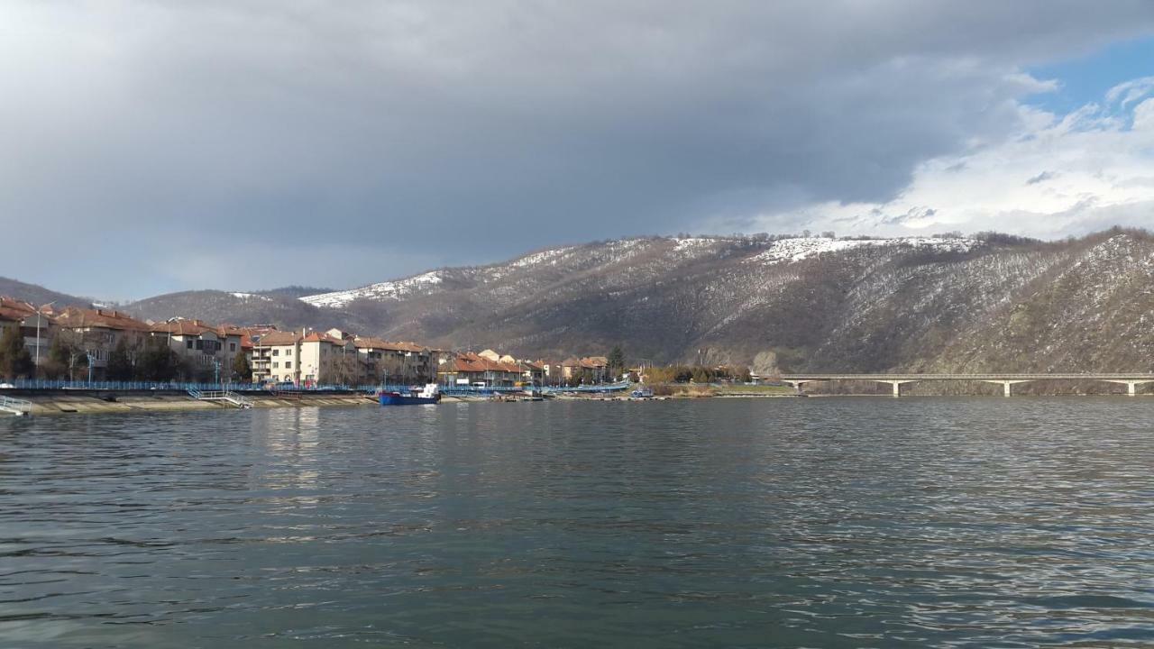 The View Apartment Orşova Dış mekan fotoğraf